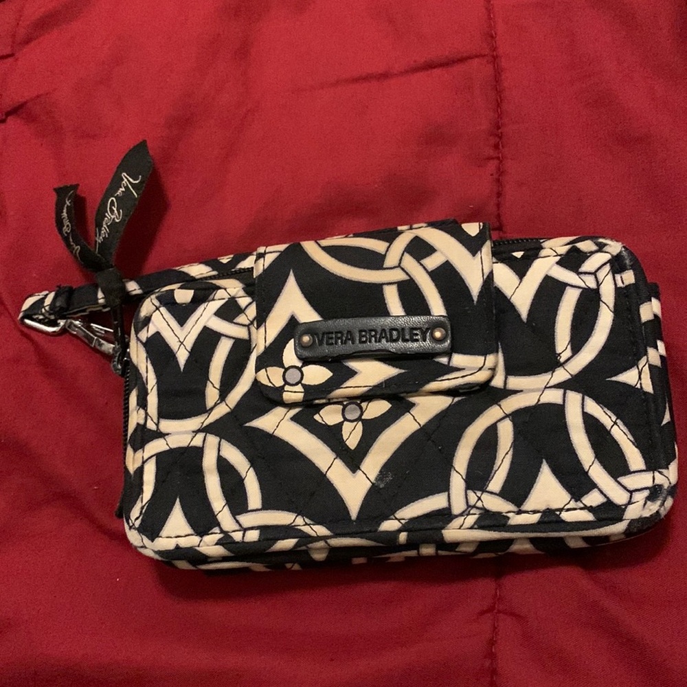 Small black and white Vera Bradley wristlet